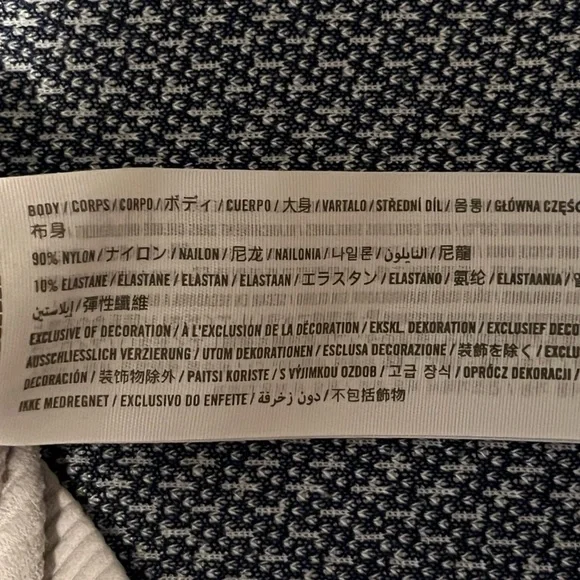 Abercrombie & Fitch Ribbed Tank Top - Picture 5 of 9